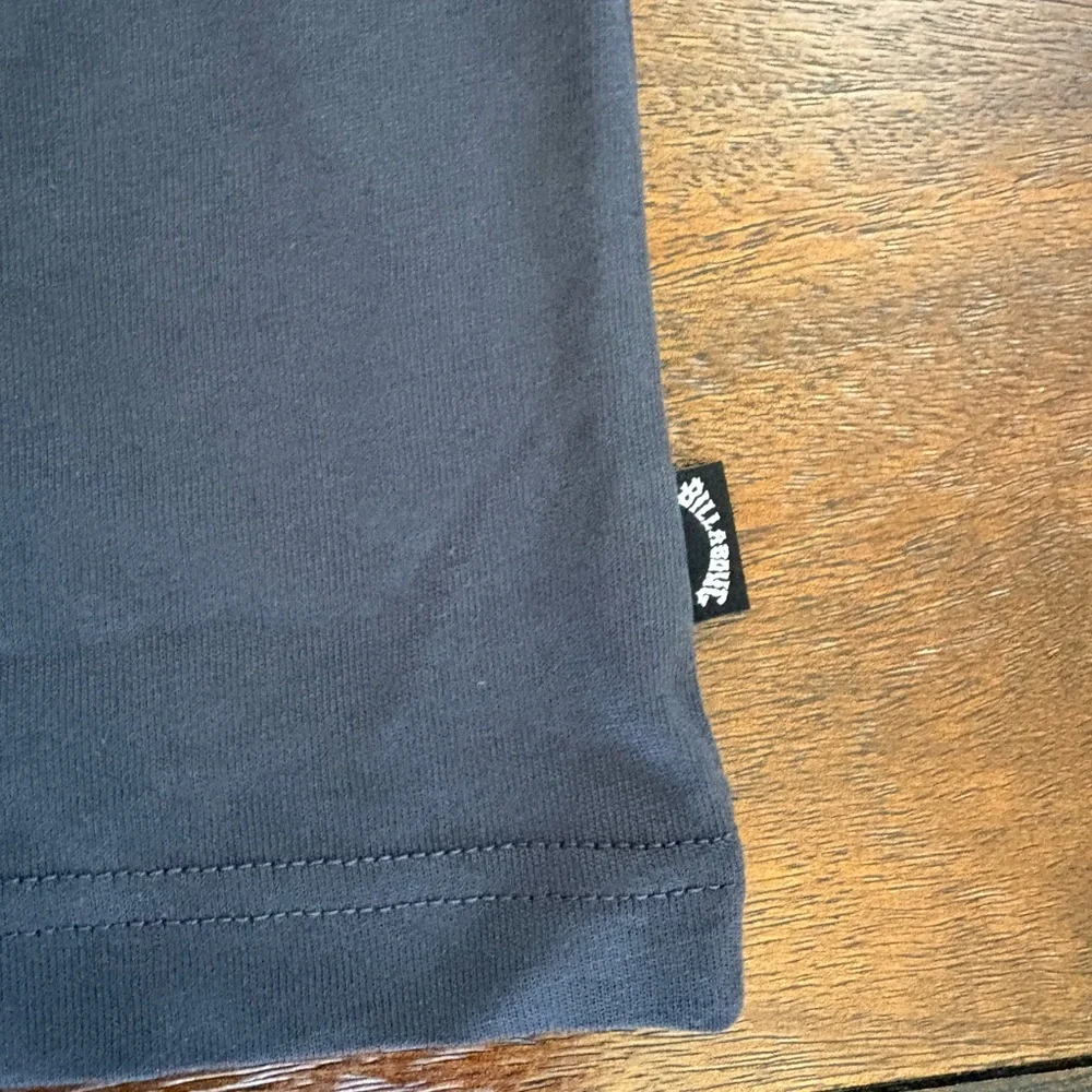 Billabong Identity OG Tee Washed Black SS Embroidered Logo T-Shirt Men’s L - Picture 6 of 10